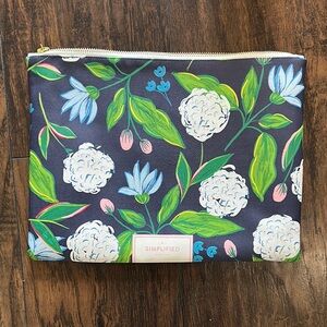 Simplified Planner Pouch